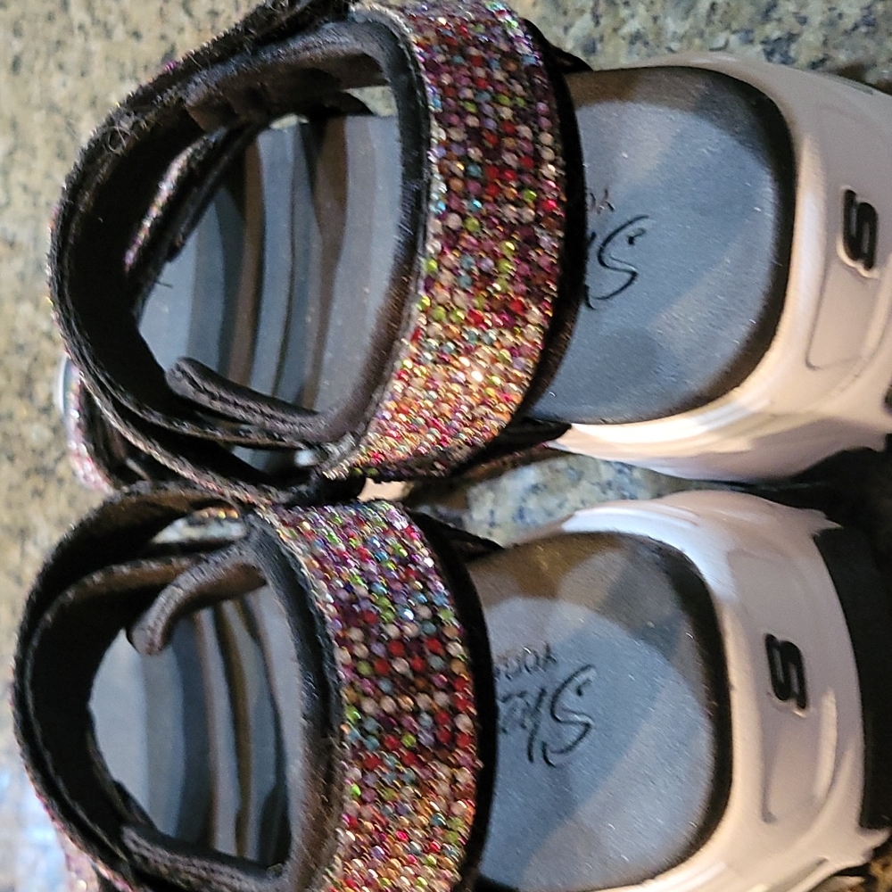 Sandals - Picture 4 of 4
